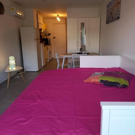Les Appartements De Lina - Studio West City - Self Check-In ลา กร็องเดอ-ม็อต ภายนอก รูปภาพ
